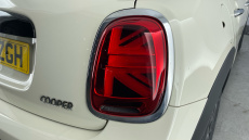 MINI Hatchback 1.5 Cooper Classic 5dr Auto Petrol Hatchback